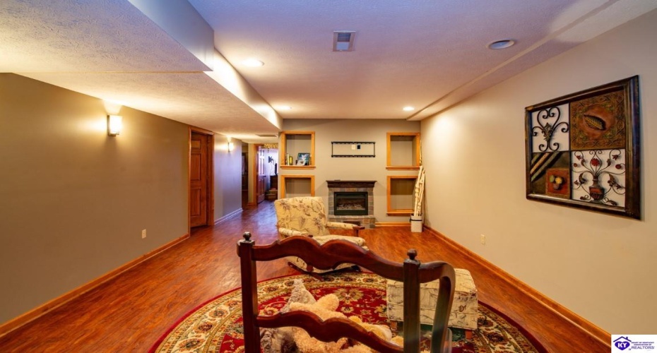 Upton Talley Road, Upton, Kentucky 42784, ,3 BathroomsBathrooms,For Sale,Upton Talley Road,HK24003457