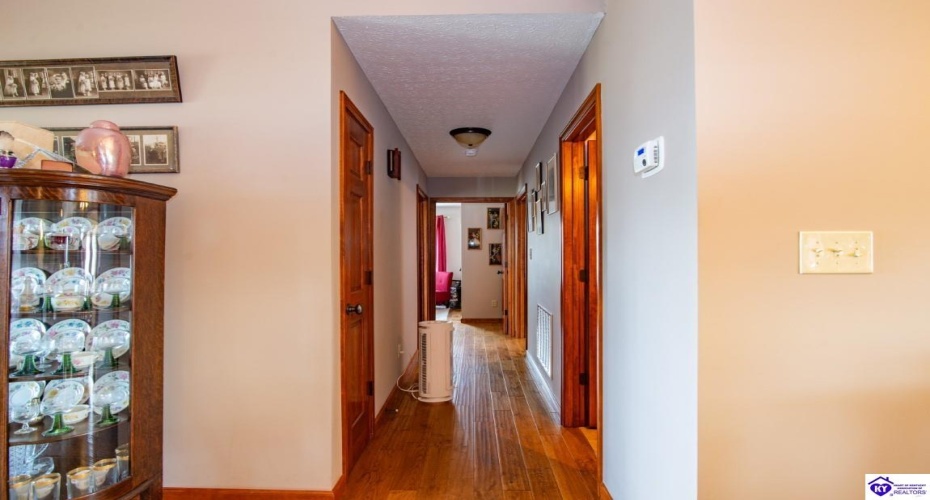 Upton Talley Road, Upton, Kentucky 42784, ,3 BathroomsBathrooms,For Sale,Upton Talley Road,HK24003457