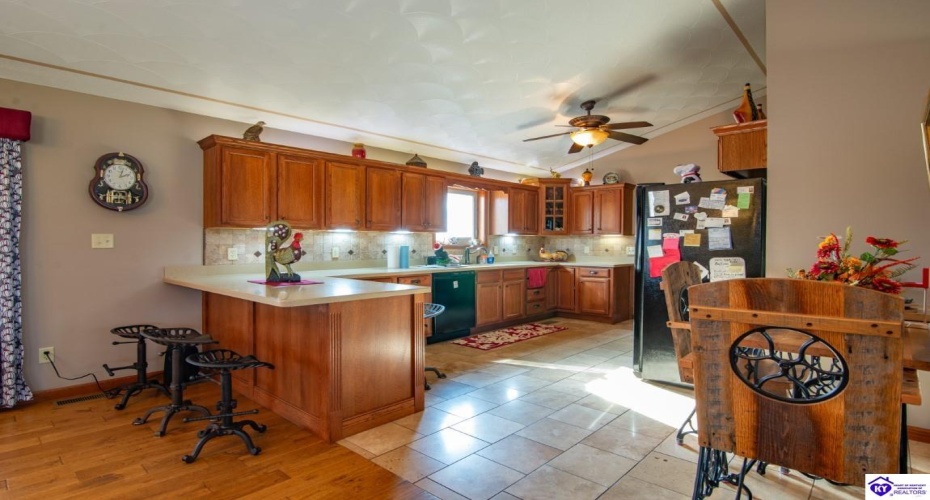 Upton Talley Road, Upton, Kentucky 42784, ,3 BathroomsBathrooms,For Sale,Upton Talley Road,HK24003457