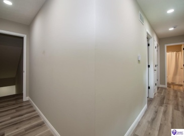 Southern Lake Drive, Elizabethtown, Kentucky 42701, ,3 BathroomsBathrooms,For Sale,Southern Lake Drive,HK24003461 Southern Lake Drive, Elizabethtown, Kentucky 42701, ,3 BathroomsBathrooms,For Sale,Southern Lake Drive,HK24003461