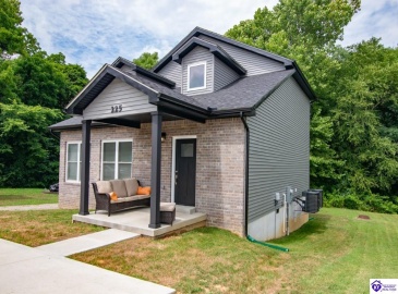 Southern Lake Drive, Elizabethtown, Kentucky 42701, ,3 BathroomsBathrooms,For Sale,Southern Lake Drive,HK24003461 Southern Lake Drive, Elizabethtown, Kentucky 42701, ,3 BathroomsBathrooms,For Sale,Southern Lake Drive,HK24003461