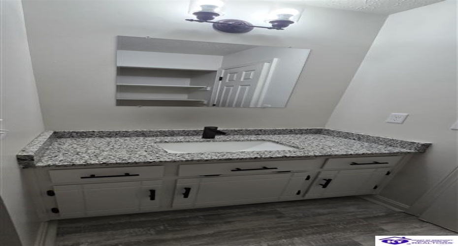 Kristen Court, Radcliff, Kentucky 40160, ,3 BathroomsBathrooms,For Sale,Kristen Court,HK24003465