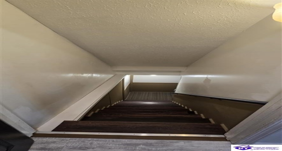 Kristen Court, Radcliff, Kentucky 40160, ,3 BathroomsBathrooms,For Sale,Kristen Court,HK24003465