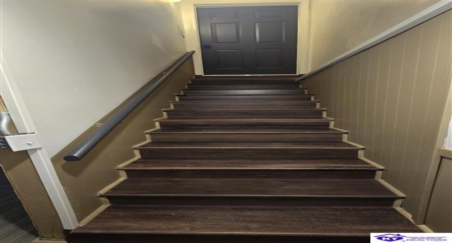 Kristen Court, Radcliff, Kentucky 40160, ,3 BathroomsBathrooms,For Sale,Kristen Court,HK24003465