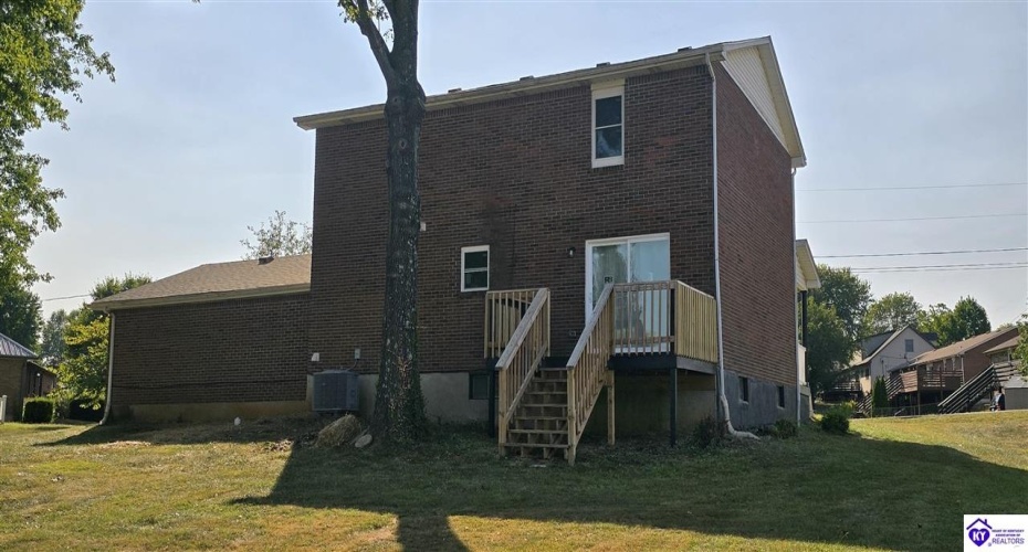 Kristen Court, Radcliff, Kentucky 40160, ,3 BathroomsBathrooms,For Sale,Kristen Court,HK24003465