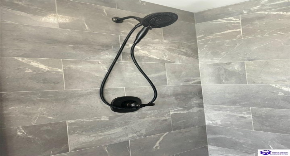 Sanders Road, Campbellsville, Kentucky 42718, ,2 BathroomsBathrooms,For Sale,Sanders Road,HK24003486