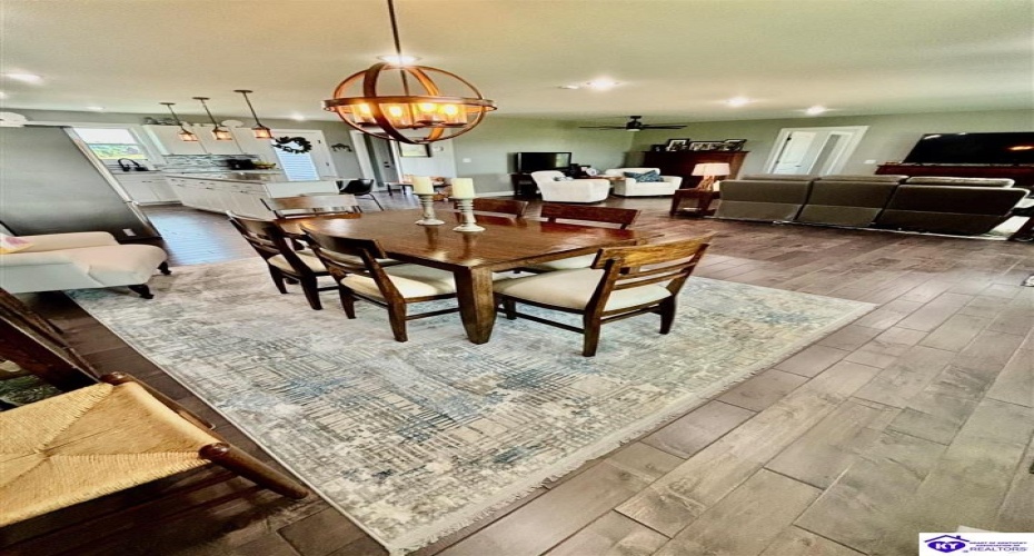 Sanders Road, Campbellsville, Kentucky 42718, ,2 BathroomsBathrooms,For Sale,Sanders Road,HK24003486