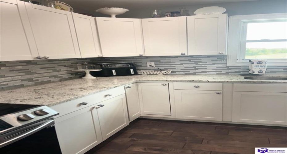 Sanders Road, Campbellsville, Kentucky 42718, ,2 BathroomsBathrooms,For Sale,Sanders Road,HK24003486