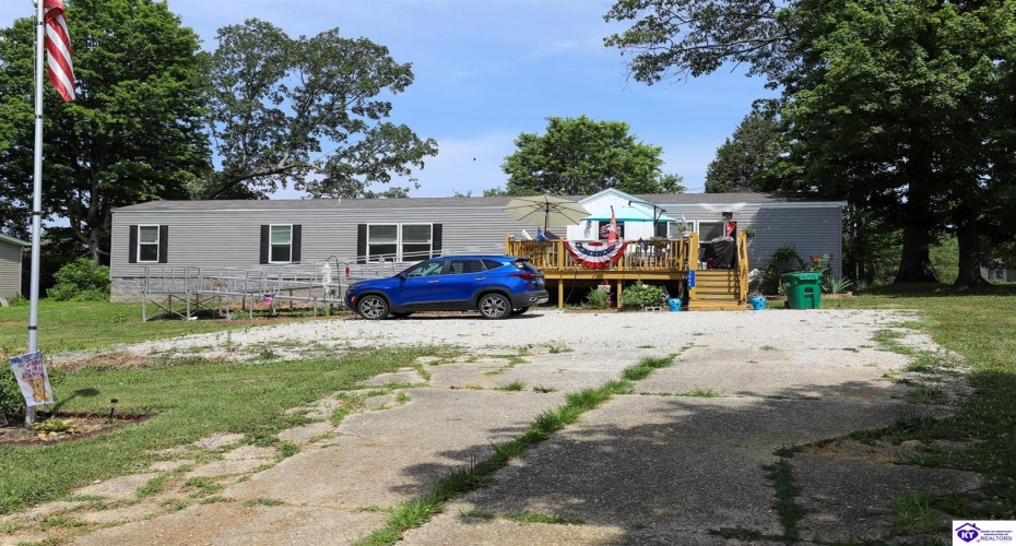 Deer Haven Drive, Elizabethtown, Kentucky 42701, ,2 BathroomsBathrooms,For Sale,Deer Haven Drive,HK24002351