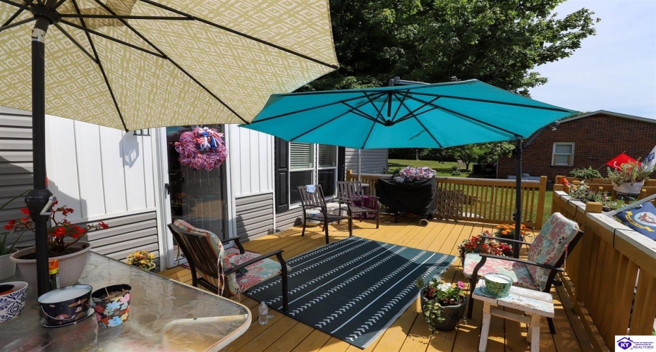 Deer Haven Drive, Elizabethtown, Kentucky 42701, ,2 BathroomsBathrooms,For Sale,Deer Haven Drive,HK24002351