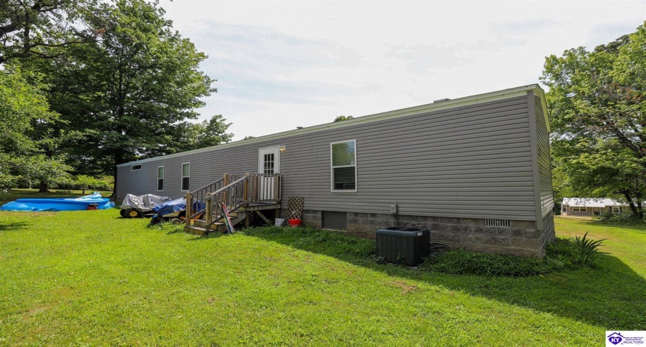 Deer Haven Drive, Elizabethtown, Kentucky 42701, ,2 BathroomsBathrooms,For Sale,Deer Haven Drive,HK24002351