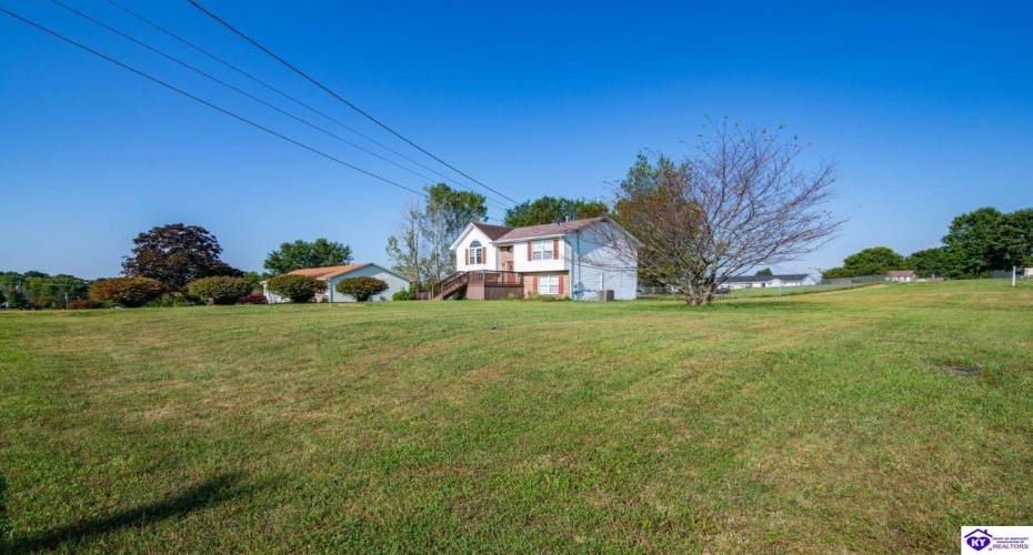 Lorien Court, Elizabethtown, Kentucky 42701, ,2 BathroomsBathrooms,For Sale,Lorien Court,HK24003488