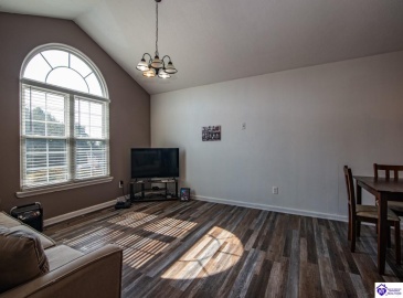 Lorien Court, Elizabethtown, Kentucky 42701, ,2 BathroomsBathrooms,For Sale,Lorien Court,HK24003488 Lorien Court, Elizabethtown, Kentucky 42701, ,2 BathroomsBathrooms,For Sale,Lorien Court,HK24003488