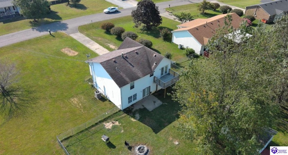 Lorien Court, Elizabethtown, Kentucky 42701, ,2 BathroomsBathrooms,For Sale,Lorien Court,HK24003488