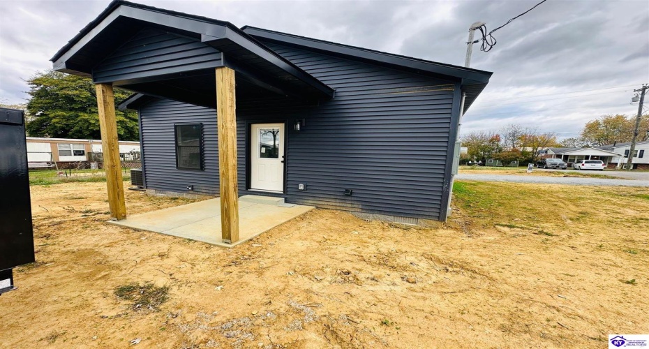 Davis Street, Campbellsville, Kentucky 42718, ,1 BathroomBathrooms,For Sale,Davis Street,HK24003489