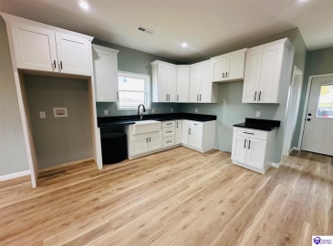 Davis Street, Campbellsville, Kentucky 42718, ,1 BathroomBathrooms,For Sale,Davis Street,HK24003489 Davis Street, Campbellsville, Kentucky 42718, ,1 BathroomBathrooms,For Sale,Davis Street,HK24003489