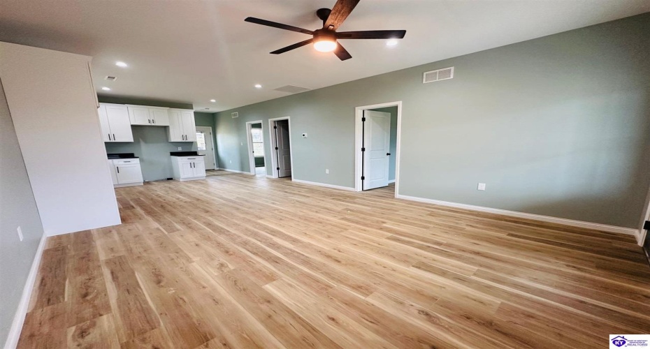 Davis Street, Campbellsville, Kentucky 42718, ,1 BathroomBathrooms,For Sale,Davis Street,HK24003489