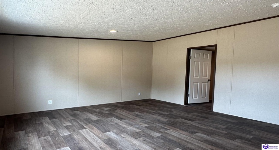 Padgett Road, Elizabethtown, Kentucky 42701, ,2 BathroomsBathrooms,For Sale,Padgett Road,HK24003491