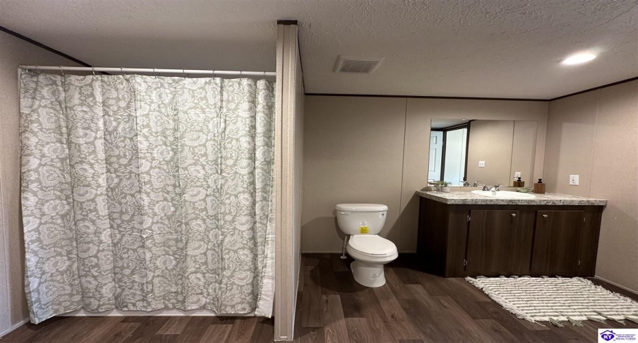 Padgett Road, Elizabethtown, Kentucky 42701, ,2 BathroomsBathrooms,For Sale,Padgett Road,HK24003491