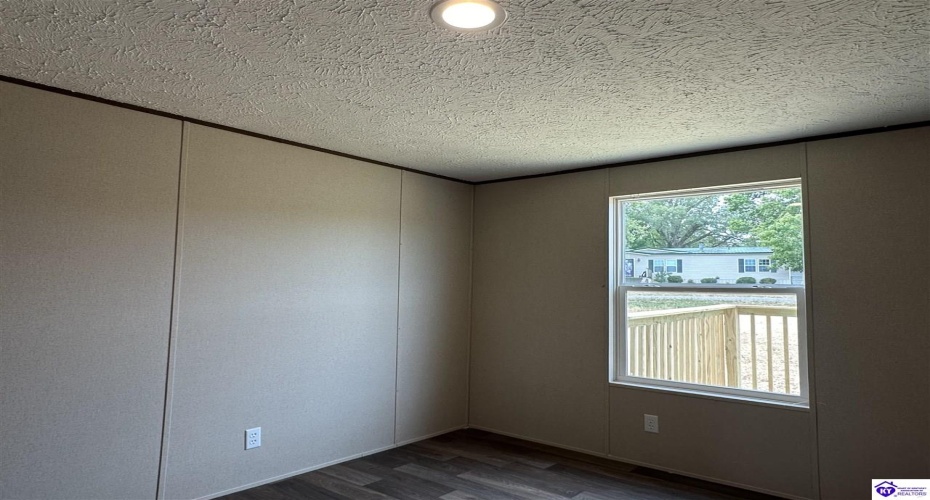 Padgett Road, Elizabethtown, Kentucky 42701, ,2 BathroomsBathrooms,For Sale,Padgett Road,HK24003491