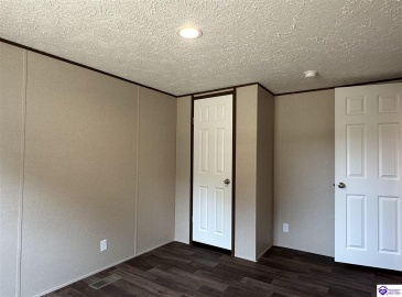 Padgett Road, Elizabethtown, Kentucky 42701, ,2 BathroomsBathrooms,For Sale,Padgett Road,HK24003491