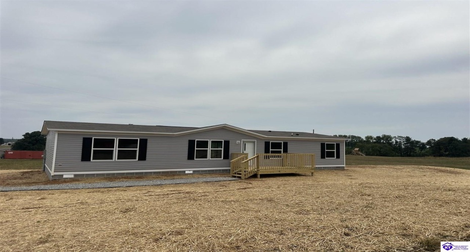 Padgett Road, Elizabethtown, Kentucky 42701, ,2 BathroomsBathrooms,For Sale,Padgett Road,HK24003491