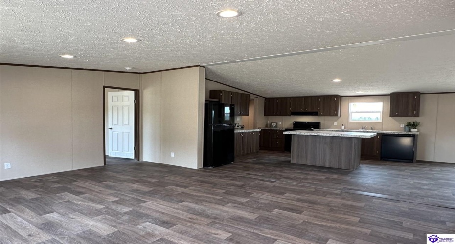 Padgett Road, Elizabethtown, Kentucky 42701, ,2 BathroomsBathrooms,For Sale,Padgett Road,HK24003491