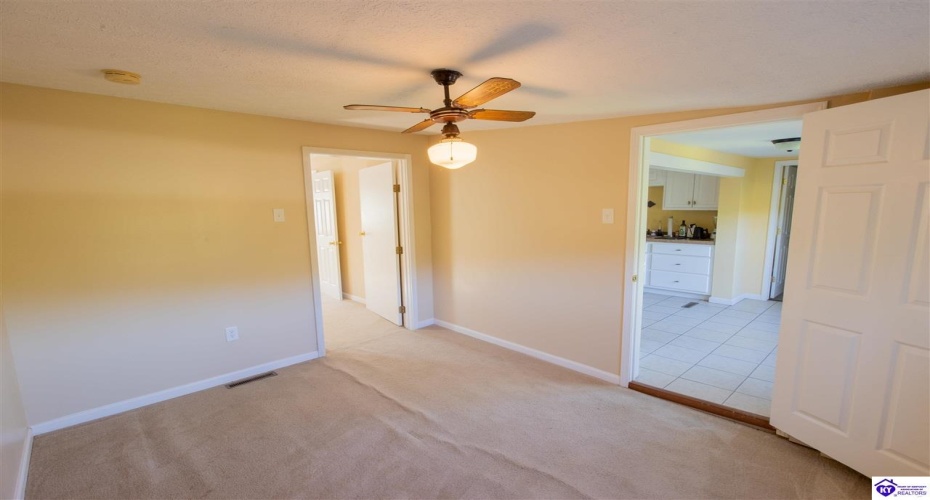 Wells Landing Road, Danville, Kentucky 40422, ,2 BathroomsBathrooms,For Sale,Wells Landing Road,HK24003492