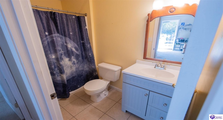 Wells Landing Road, Danville, Kentucky 40422, ,2 BathroomsBathrooms,For Sale,Wells Landing Road,HK24003492