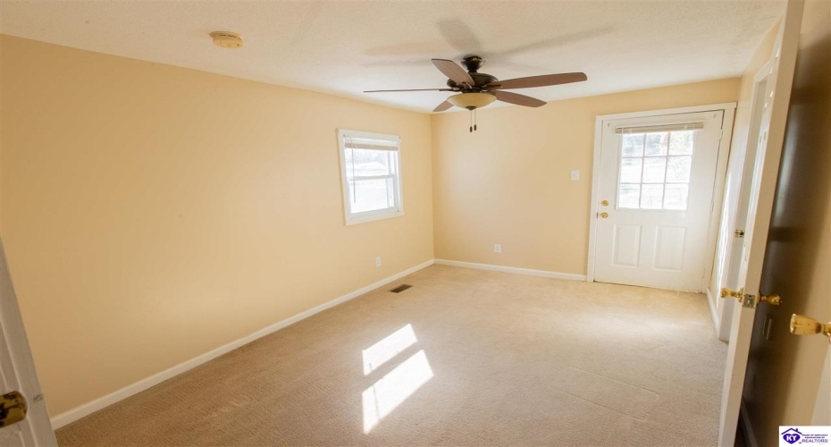 Wells Landing Road, Danville, Kentucky 40422, ,2 BathroomsBathrooms,For Sale,Wells Landing Road,HK24003492