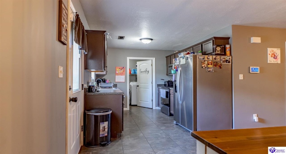 Darren Drive, Leitchfield, Kentucky 42754, ,2 BathroomsBathrooms,For Sale,Darren Drive,HK24003493 Darren Drive, Leitchfield, Kentucky 42754, ,2 BathroomsBathrooms,For Sale,Darren Drive,HK24003493