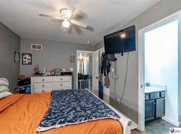 Darren Drive, Leitchfield, Kentucky 42754, ,2 BathroomsBathrooms,For Sale,Darren Drive,HK24003493 Darren Drive, Leitchfield, Kentucky 42754, ,2 BathroomsBathrooms,For Sale,Darren Drive,HK24003493