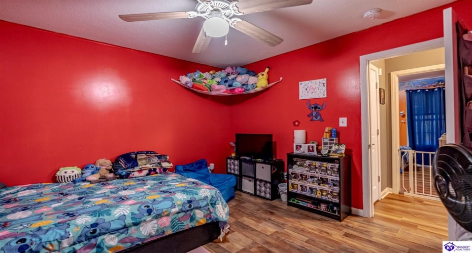 Darren Drive, Leitchfield, Kentucky 42754, ,2 BathroomsBathrooms,For Sale,Darren Drive,HK24003493 Darren Drive, Leitchfield, Kentucky 42754, ,2 BathroomsBathrooms,For Sale,Darren Drive,HK24003493