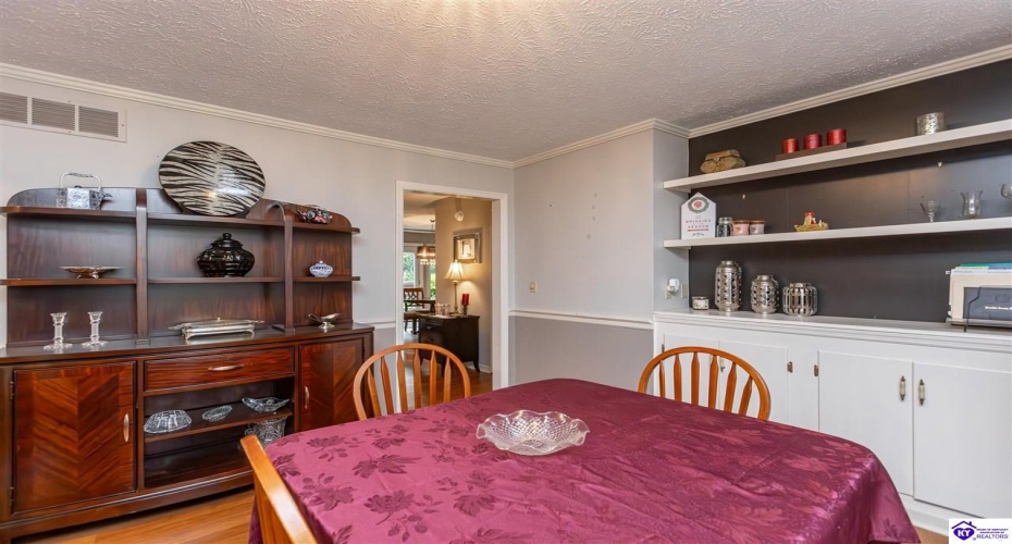 Walnut Road, Frankfort, Kentucky 40601, ,3 BathroomsBathrooms,For Sale,Walnut Road,HK24003494 Walnut Road, Frankfort, Kentucky 40601, ,3 BathroomsBathrooms,For Sale,Walnut Road,HK24003494