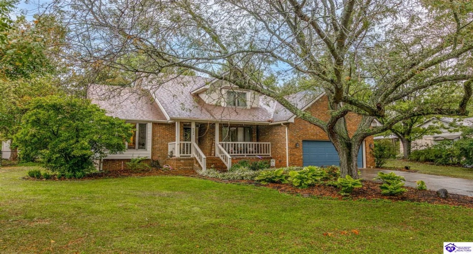 Walnut Road, Frankfort, Kentucky 40601, ,3 BathroomsBathrooms,For Sale,Walnut Road,HK24003494 Walnut Road, Frankfort, Kentucky 40601, ,3 BathroomsBathrooms,For Sale,Walnut Road,HK24003494