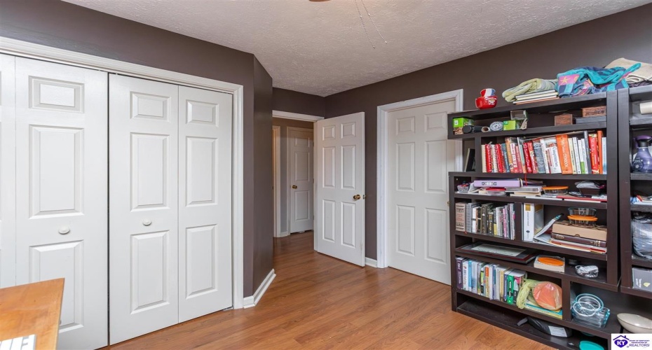 Walnut Road, Frankfort, Kentucky 40601, ,3 BathroomsBathrooms,For Sale,Walnut Road,HK24003494 Walnut Road, Frankfort, Kentucky 40601, ,3 BathroomsBathrooms,For Sale,Walnut Road,HK24003494