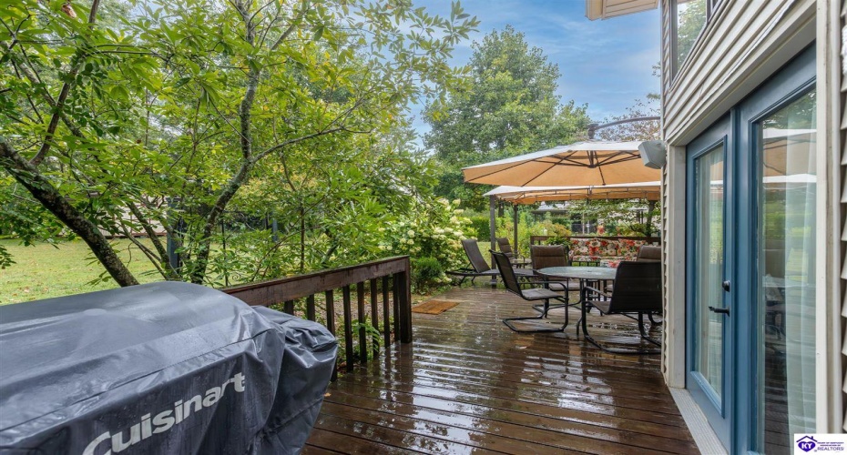 Walnut Road, Frankfort, Kentucky 40601, ,3 BathroomsBathrooms,For Sale,Walnut Road,HK24003494 Walnut Road, Frankfort, Kentucky 40601, ,3 BathroomsBathrooms,For Sale,Walnut Road,HK24003494