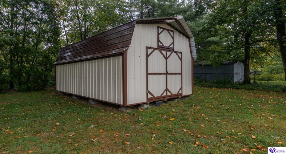 Walnut Road, Frankfort, Kentucky 40601, ,3 BathroomsBathrooms,For Sale,Walnut Road,HK24003494 Walnut Road, Frankfort, Kentucky 40601, ,3 BathroomsBathrooms,For Sale,Walnut Road,HK24003494