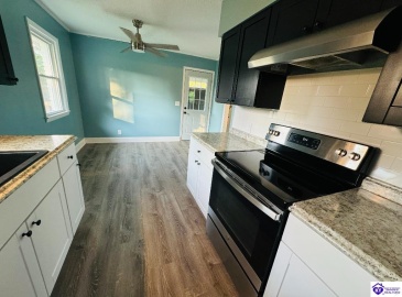 Pinewood Drive, Radcliff, Florida 40160, ,3 BathroomsBathrooms,For Sale,Pinewood Drive,HK24003515 Pinewood Drive, Radcliff, Florida 40160, ,3 BathroomsBathrooms,For Sale,Pinewood Drive,HK24003515