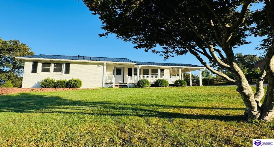 Pinewood Drive, Radcliff, Florida 40160, ,3 BathroomsBathrooms,For Sale,Pinewood Drive,HK24003515 Pinewood Drive, Radcliff, Florida 40160, ,3 BathroomsBathrooms,For Sale,Pinewood Drive,HK24003515