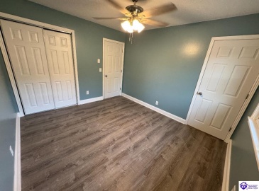 Pinewood Drive, Radcliff, Florida 40160, ,3 BathroomsBathrooms,For Sale,Pinewood Drive,HK24003515 Pinewood Drive, Radcliff, Florida 40160, ,3 BathroomsBathrooms,For Sale,Pinewood Drive,HK24003515