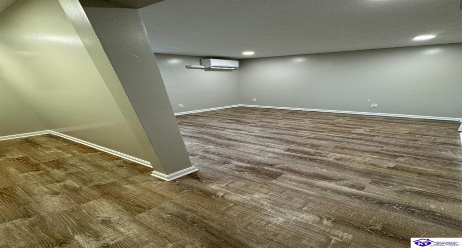 Pinewood Drive, Radcliff, Florida 40160, ,3 BathroomsBathrooms,For Sale,Pinewood Drive,HK24003515 Pinewood Drive, Radcliff, Florida 40160, ,3 BathroomsBathrooms,For Sale,Pinewood Drive,HK24003515