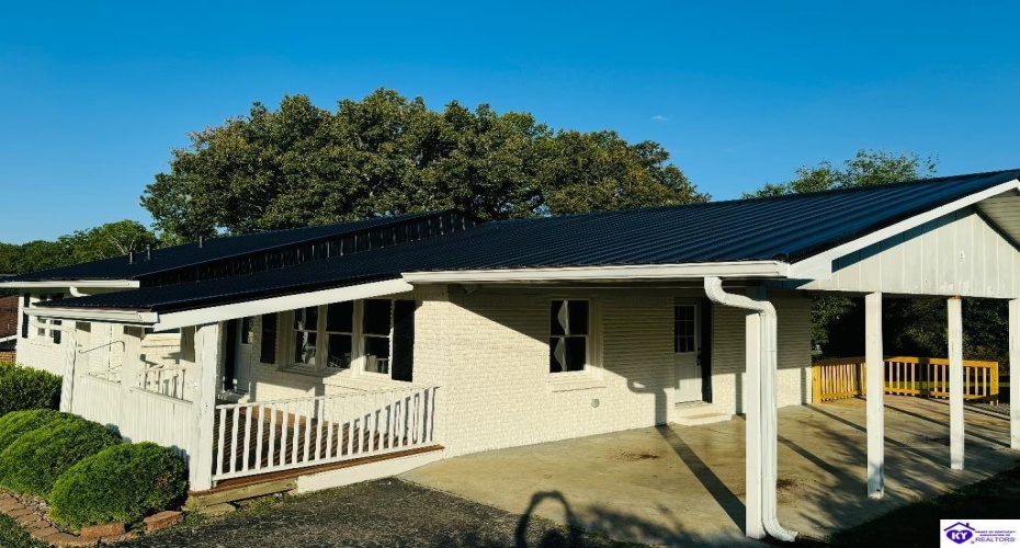 Pinewood Drive, Radcliff, Florida 40160, ,3 BathroomsBathrooms,For Sale,Pinewood Drive,HK24003515 Pinewood Drive, Radcliff, Florida 40160, ,3 BathroomsBathrooms,For Sale,Pinewood Drive,HK24003515