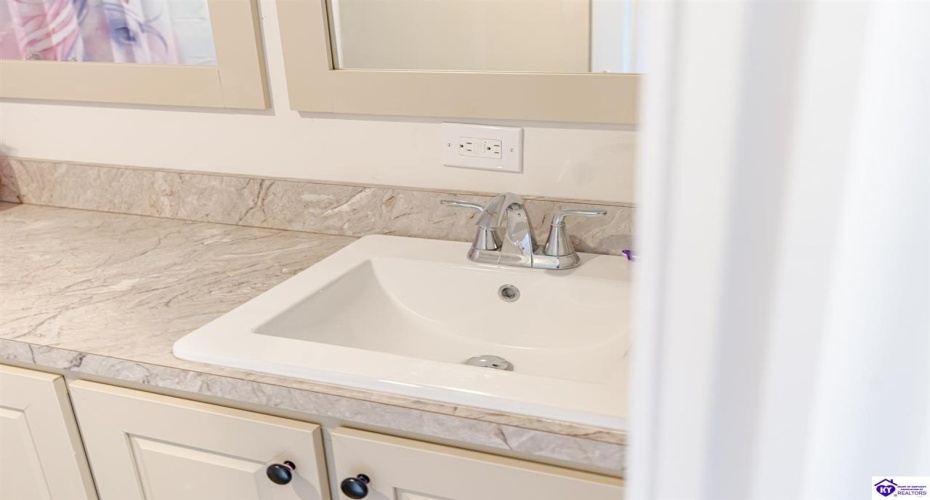 Richardson Road, Eastview, Kentucky 42754, ,2 BathroomsBathrooms,For Sale,Richardson Road,HK24003516 Richardson Road, Eastview, Kentucky 42754, ,2 BathroomsBathrooms,For Sale,Richardson Road,HK24003516