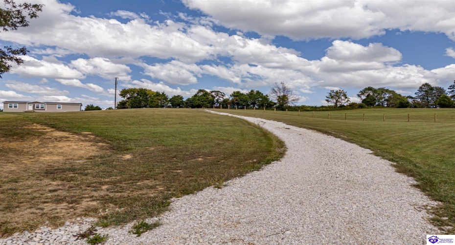 Richardson Road, Eastview, Kentucky 42754, ,2 BathroomsBathrooms,For Sale,Richardson Road,HK24003516 Richardson Road, Eastview, Kentucky 42754, ,2 BathroomsBathrooms,For Sale,Richardson Road,HK24003516