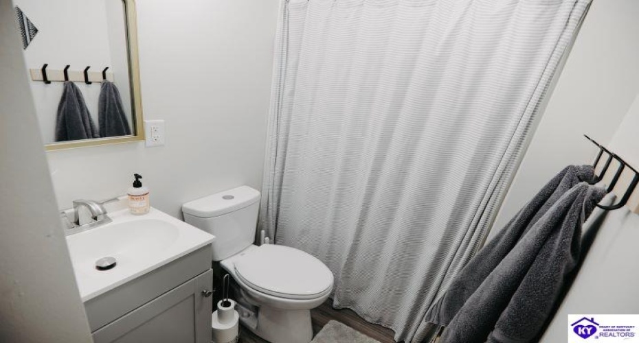 Stovall Road, Elizabethtown, Kentucky 42701, ,2 BathroomsBathrooms,For Sale,Stovall Road,HK24003517 Stovall Road, Elizabethtown, Kentucky 42701, ,2 BathroomsBathrooms,For Sale,Stovall Road,HK24003517