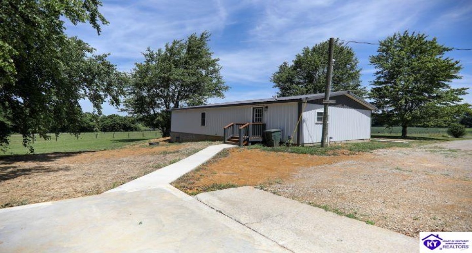 Stovall Road, Elizabethtown, Kentucky 42701, ,2 BathroomsBathrooms,For Sale,Stovall Road,HK24003517