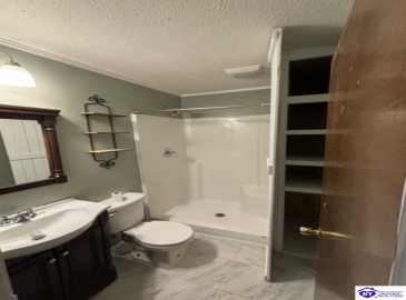 Amy Avenue, Elizabethtown, Kentucky 42701, ,3 BathroomsBathrooms,For Sale,Amy Avenue,HK24003523 Amy Avenue, Elizabethtown, Kentucky 42701, ,3 BathroomsBathrooms,For Sale,Amy Avenue,HK24003523