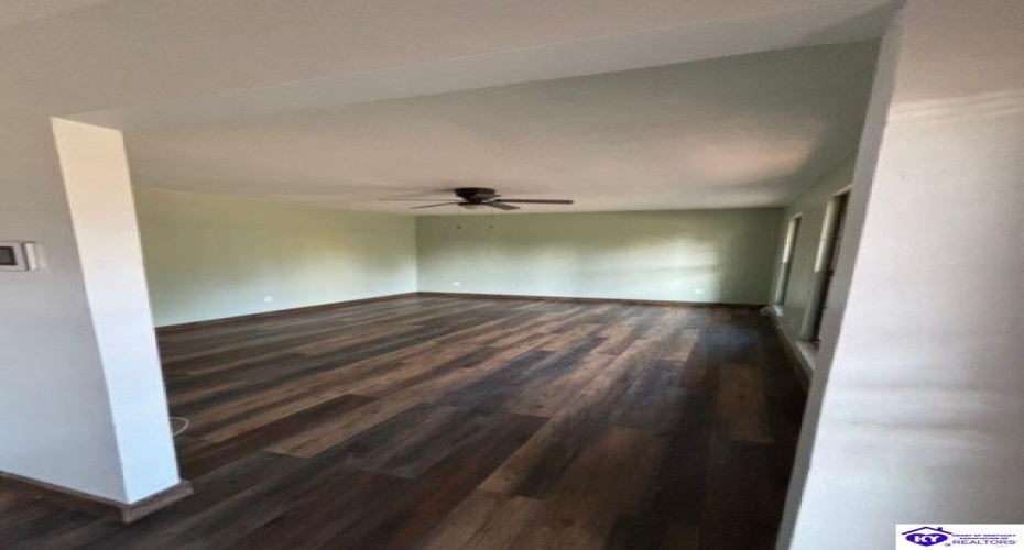 Amy Avenue, Elizabethtown, Kentucky 42701, ,3 BathroomsBathrooms,For Sale,Amy Avenue,HK24003523