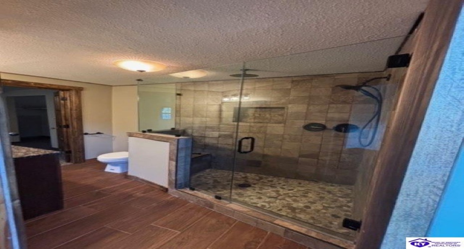 Amy Avenue, Elizabethtown, Kentucky 42701, ,3 BathroomsBathrooms,For Sale,Amy Avenue,HK24003523